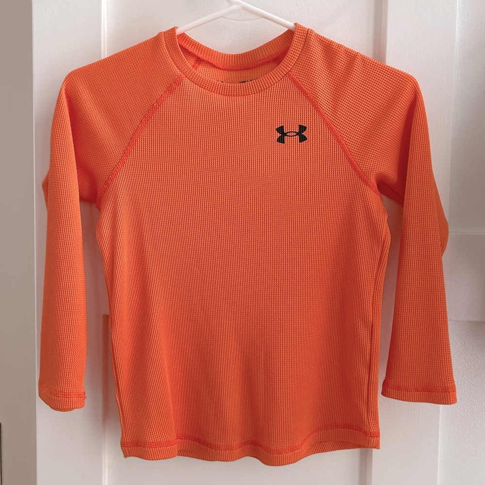 Boys under armour long sleeve tee shirt size small